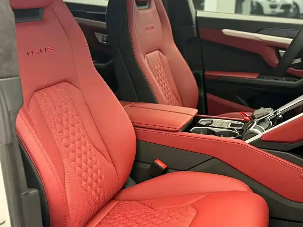 Lamborghini Urus — фото 7