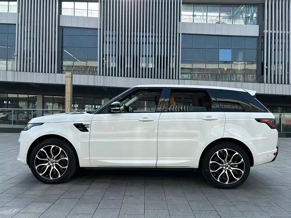 Land Rover Sport — фото 8
