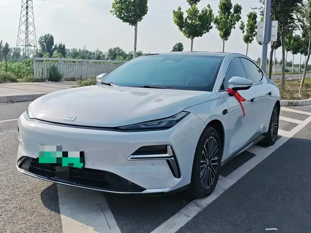 Geely Galaxy Xingyao 8