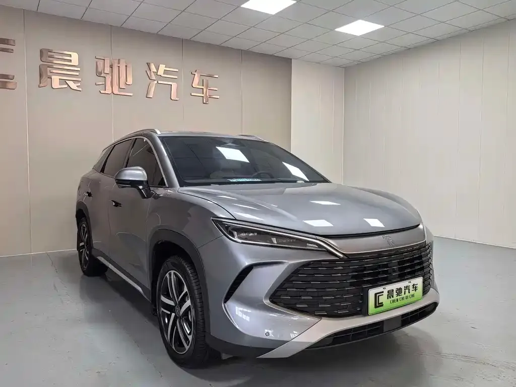 BYD L DM-i — фото 5