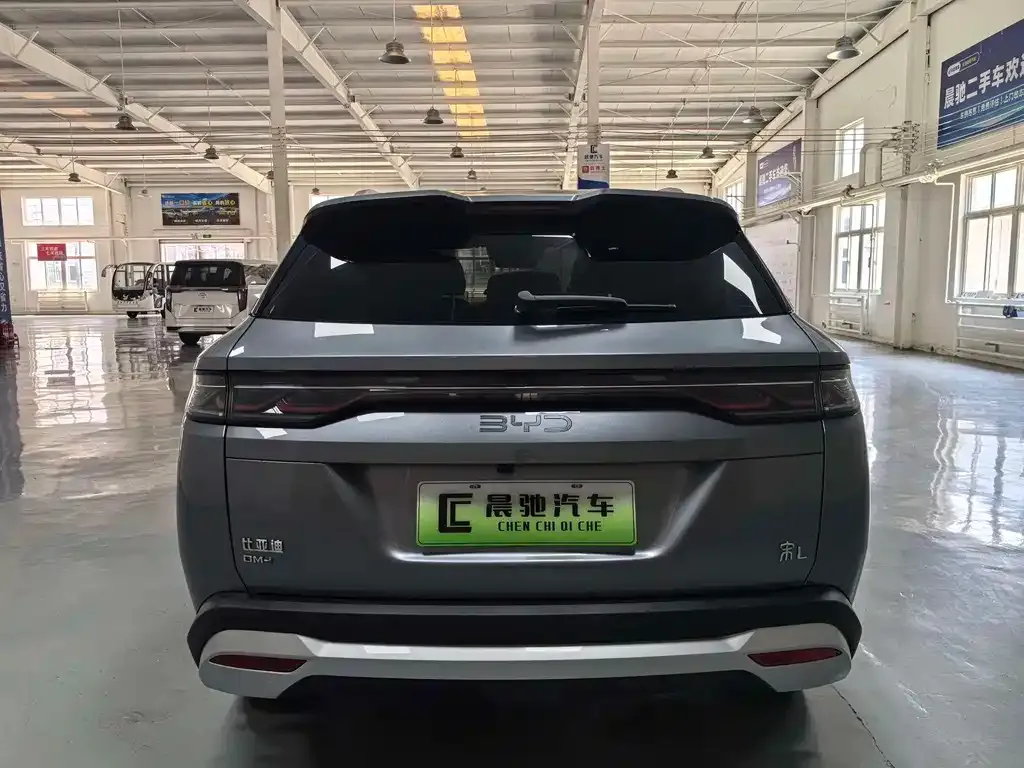 BYD L DM-i — фото 7