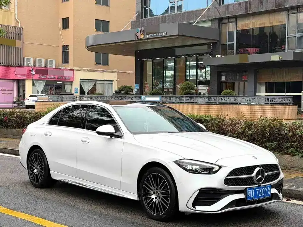 Mercedes-Benz C-Class — фото 10
