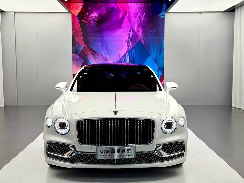 Bentley Flying Spur PHEV — фото 4