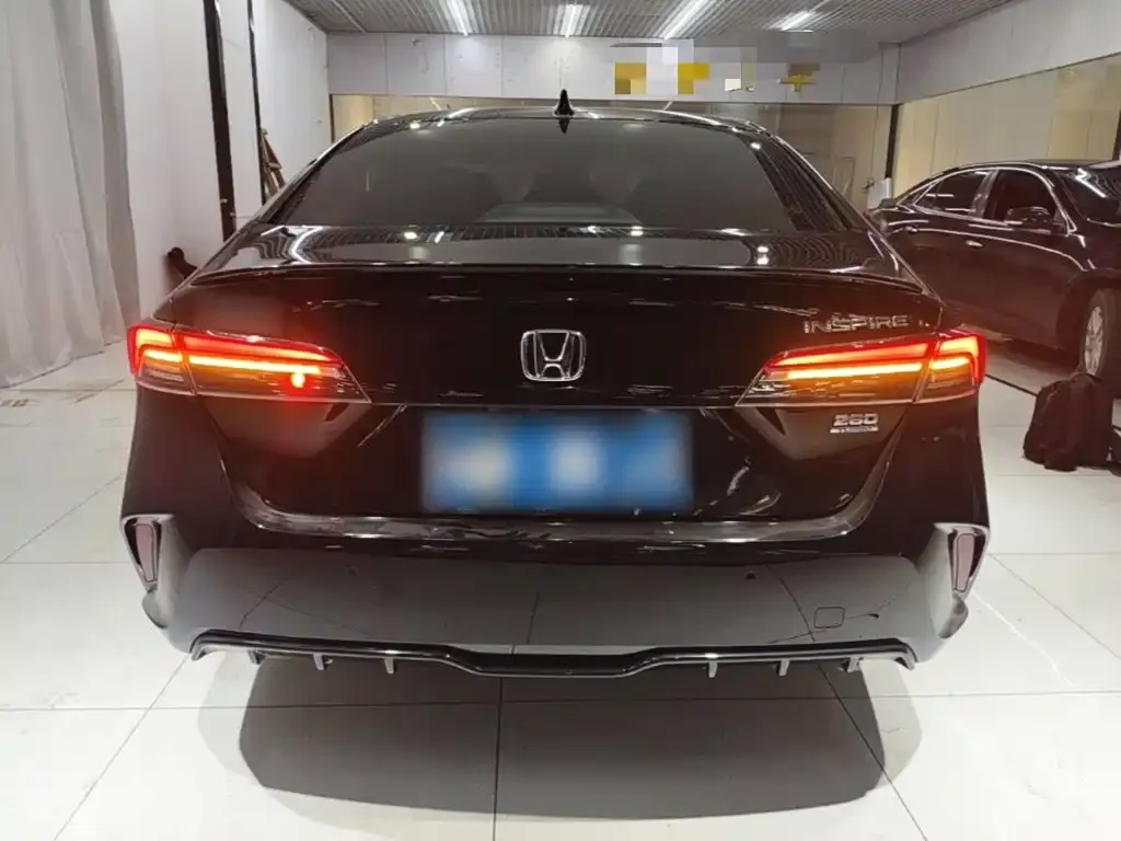 Honda Inspire — фото 9