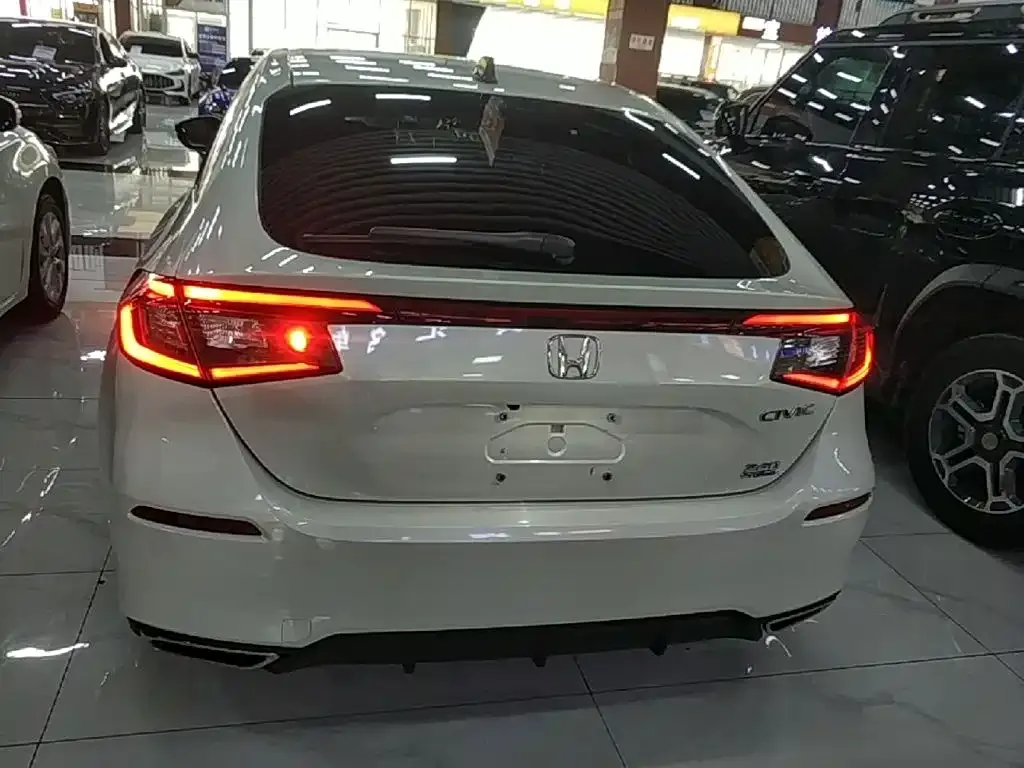 Honda Civic — фото 5