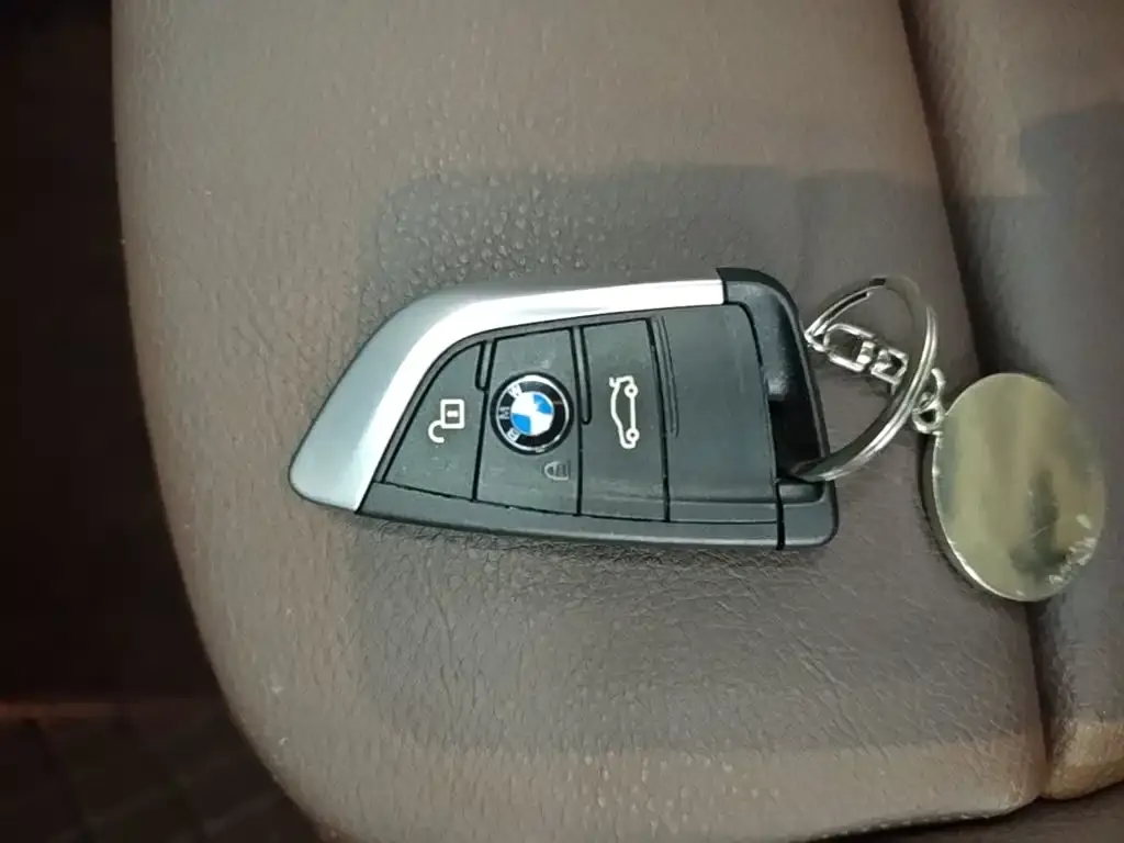 BMW X1 — фото 2