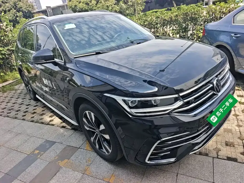 Volkswagen Tiguan L — фото 5