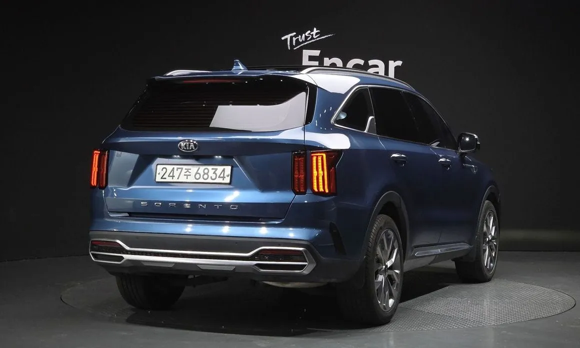 Kia Sorento — фото 4