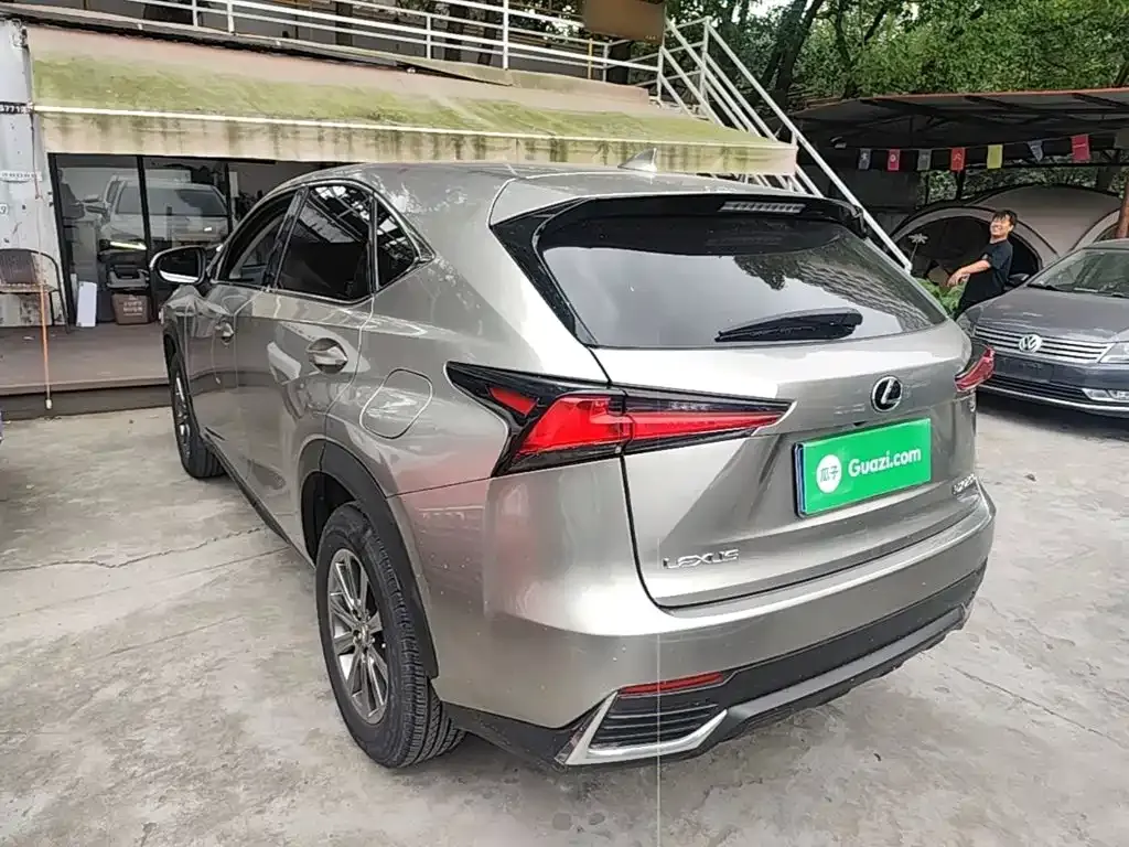 Lexus NX — фото 3