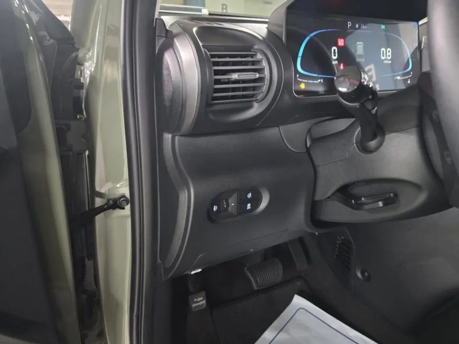 Hyundai Casper 2023 из KR, фото 2