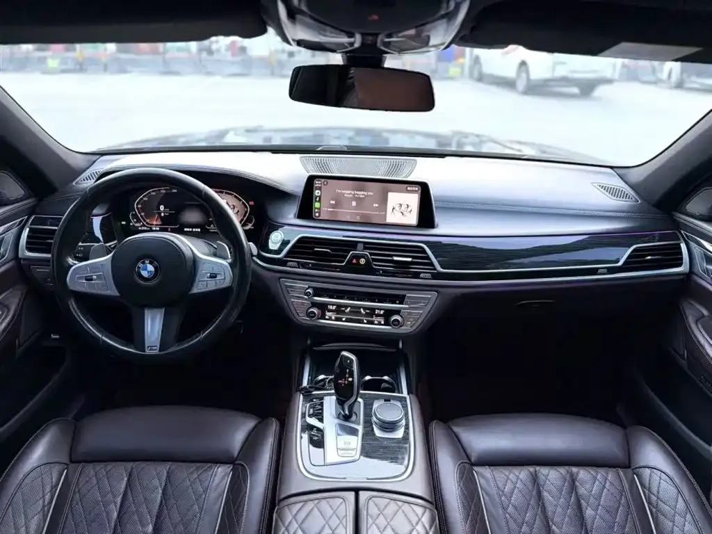 BMW 7 Series — фото 8