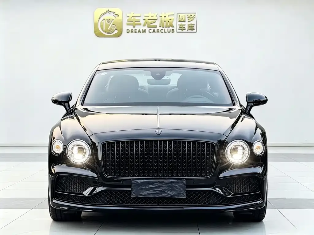Bentley Flying Spur — фото 3