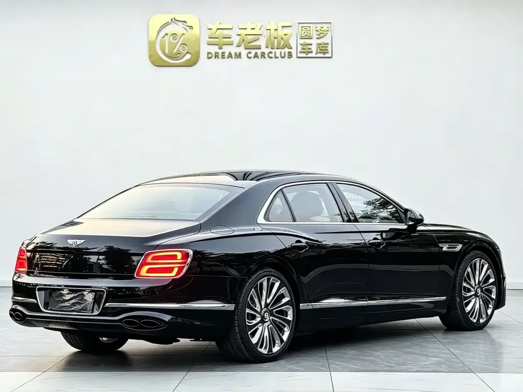 Bentley Flying Spur — фото 8