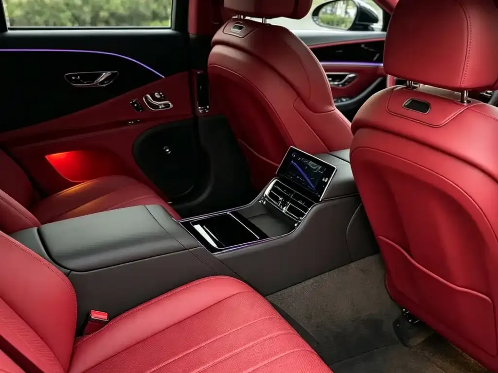Bentley Flying Spur — фото 6