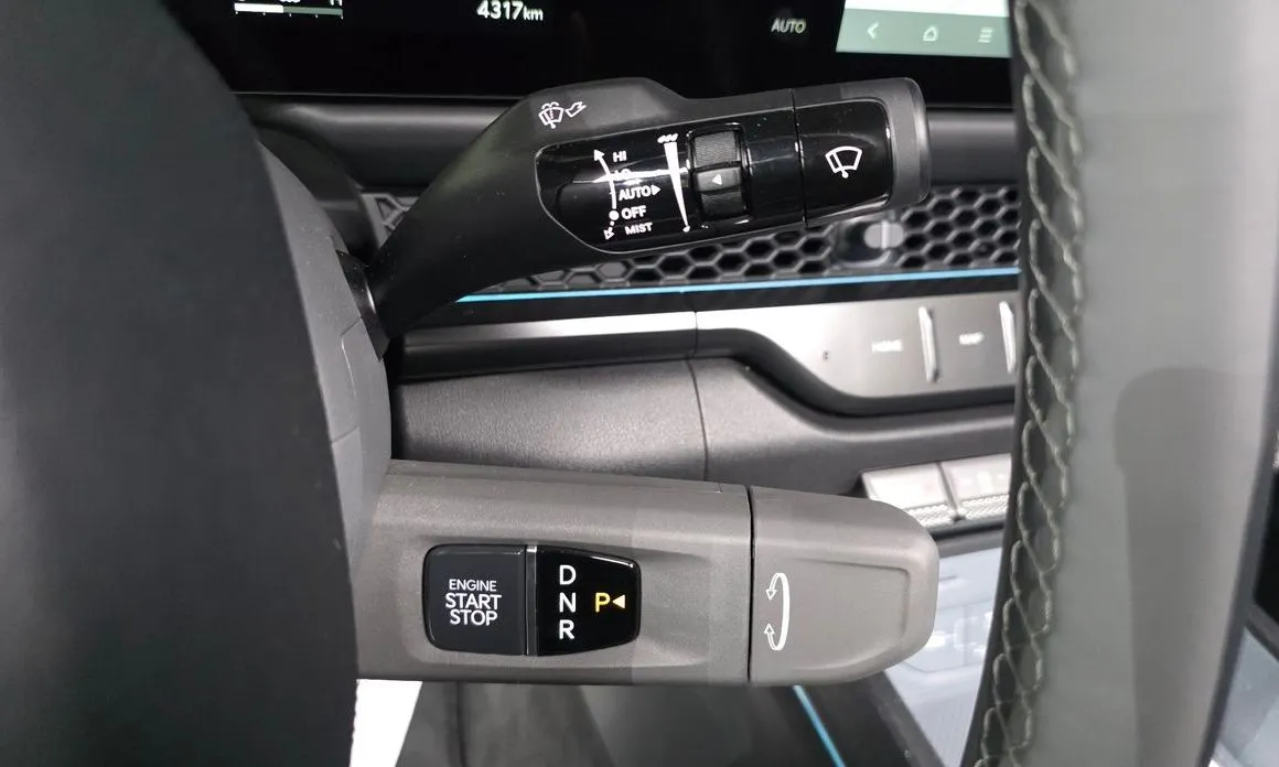 Kia Tasman — фото 10