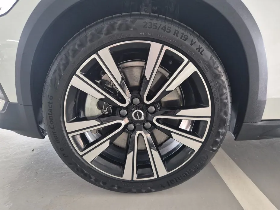 Volvo V60 2026 из KR, фото 7