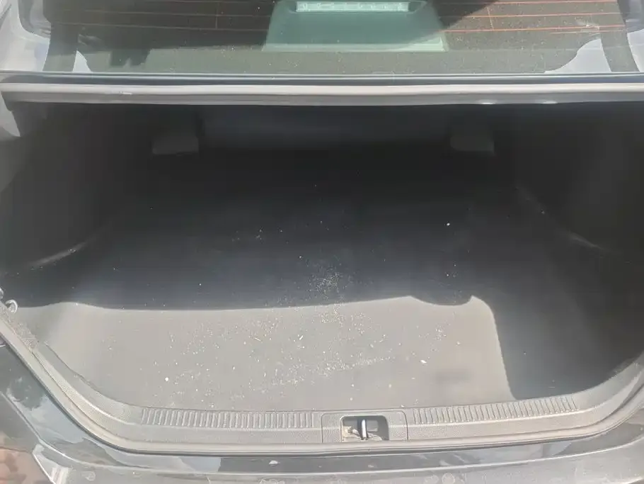 Toyota Camry — фото 2
