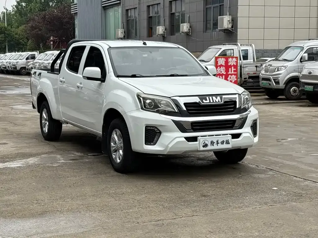Isuzu RE-MAX — фото 4