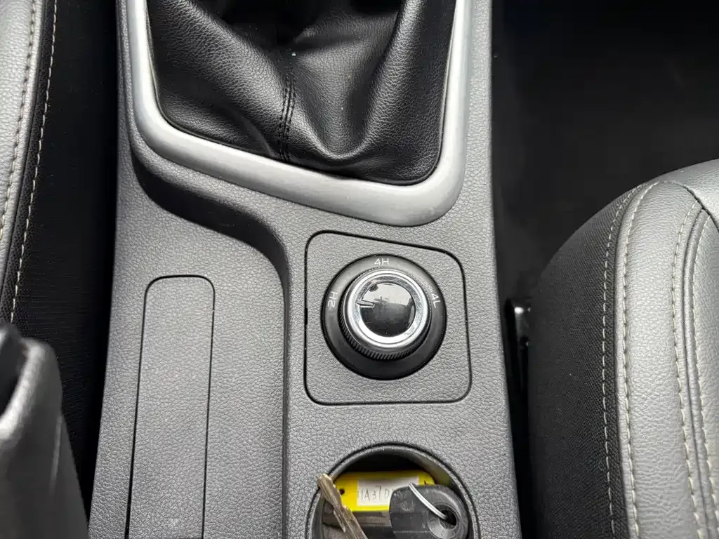 Isuzu RE-MAX — фото 10