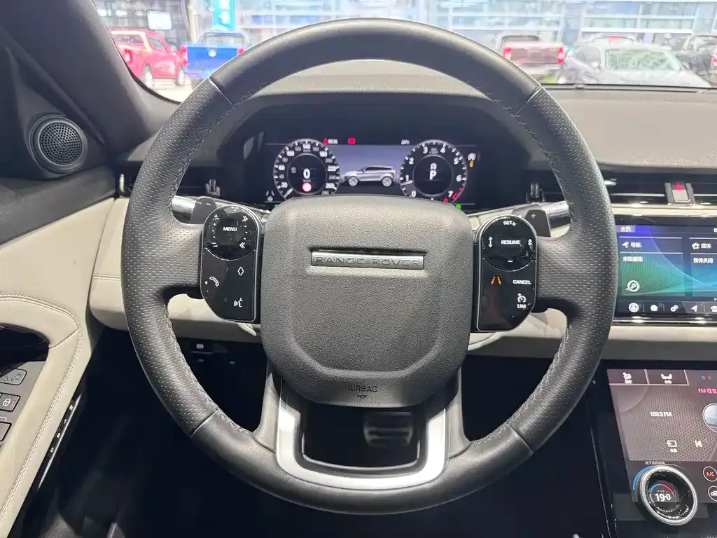 Land Rover Evoque — фото 7