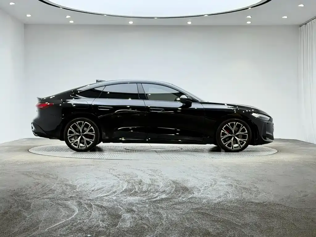Audi A5L Sportback — фото 4