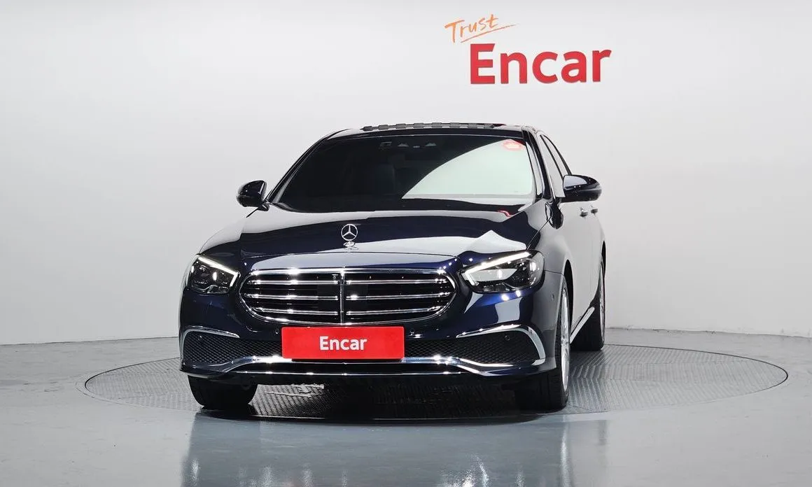Mercedes-Benz E-Class 2022 из KR, фото 2