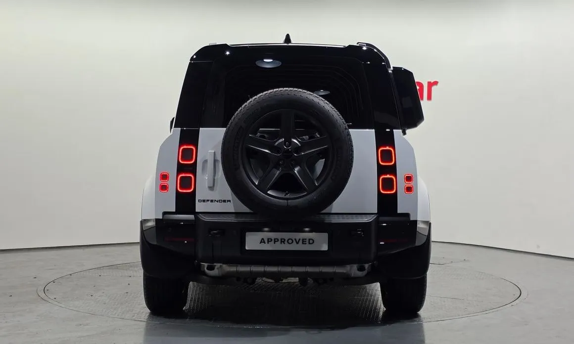 Land Rover Defender — фото 9