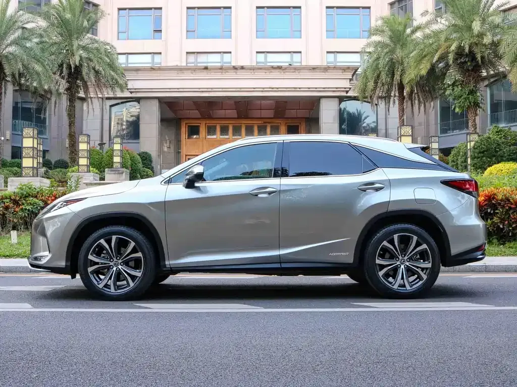 Lexus RX — фото 9