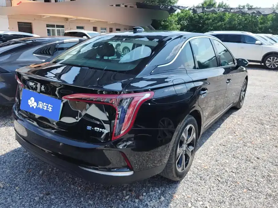 Hongqi E-QM5 — фото 2