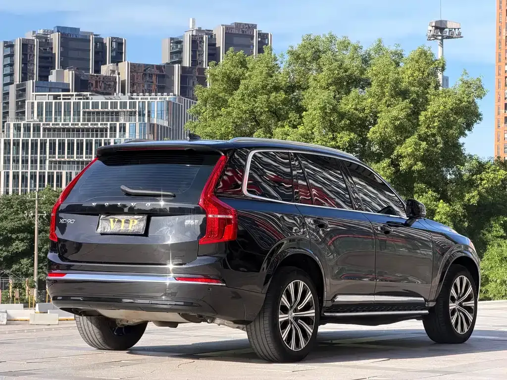 Volvo XC90 — фото 7