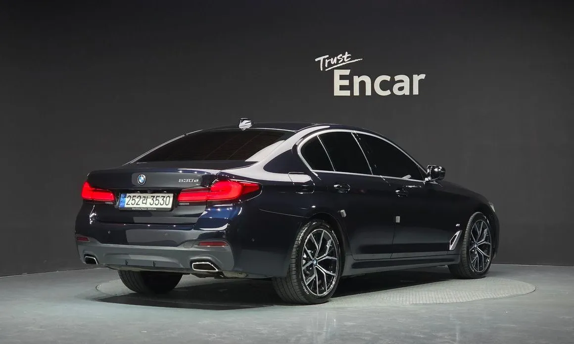 BMW 5-Series 2021 из KR, фото 4