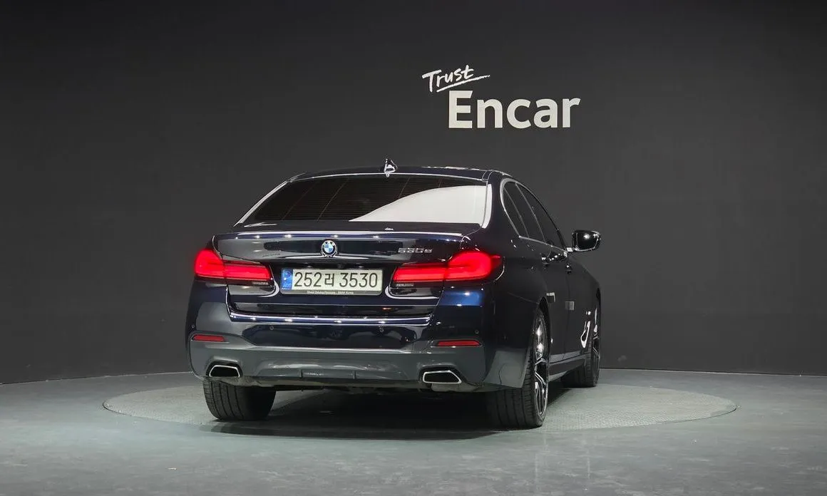 BMW 5-Series 2021 из KR, фото 8