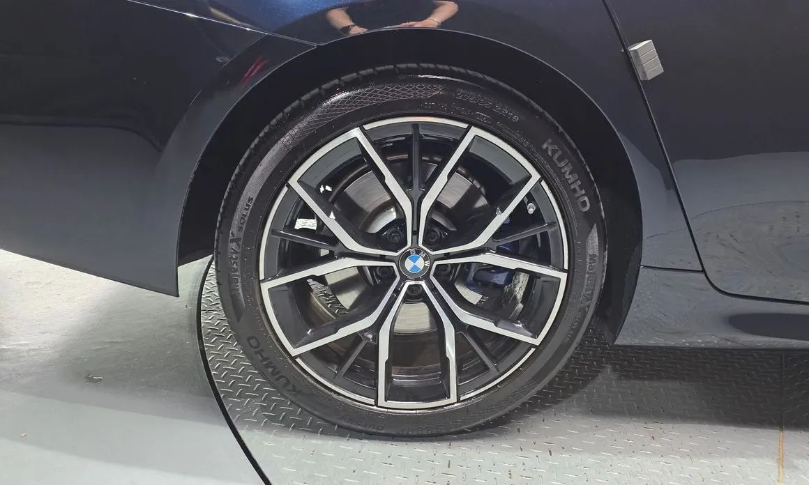 BMW 5-Series 2021 из KR, фото 7