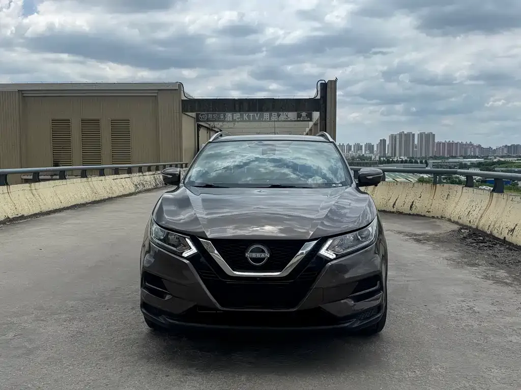 Nissan Qashqai — фото 6