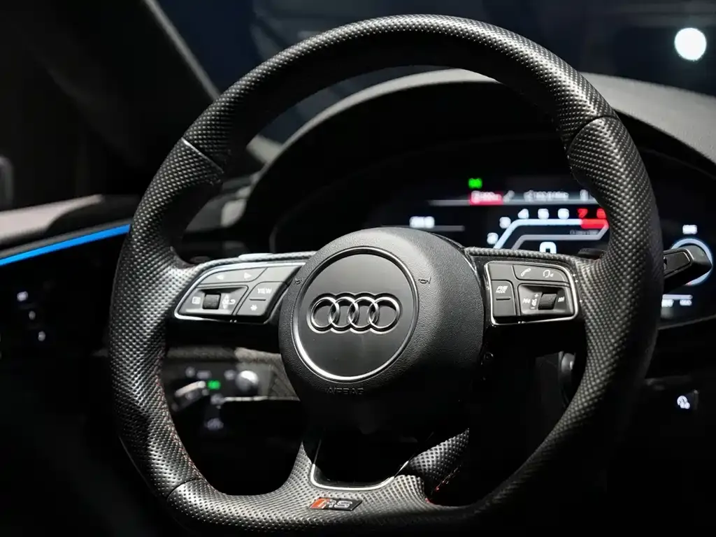 Audi RS 5 — фото 7