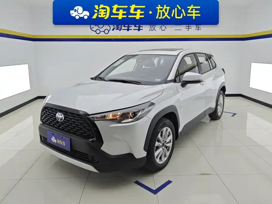 Toyota Corolla Cross — фото 1