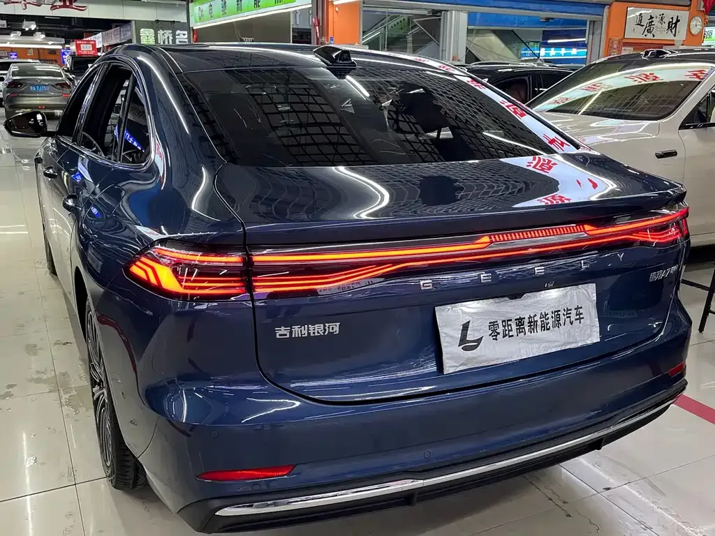 Geely 银河A7 EM — фото 4
