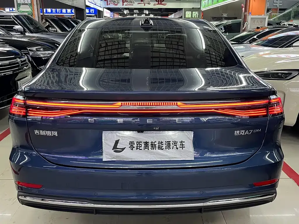 Geely 银河A7 EM — фото 7
