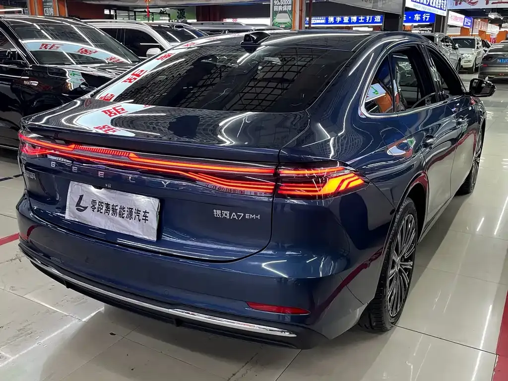 Geely 银河A7 EM — фото 10