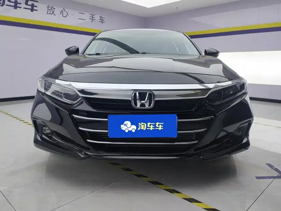 Honda Accord — фото 9
