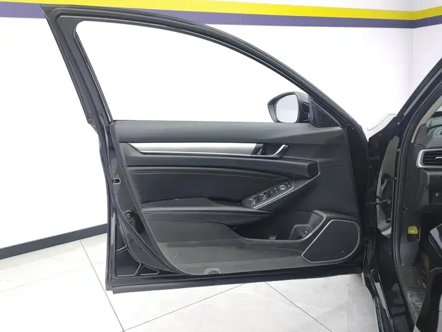 Honda Accord — фото 3