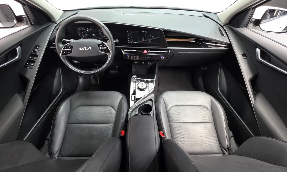 Kia Niro — фото 10