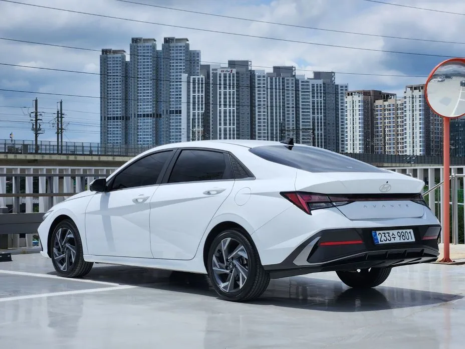 Hyundai AVANTE 2024 из KR, фото 4