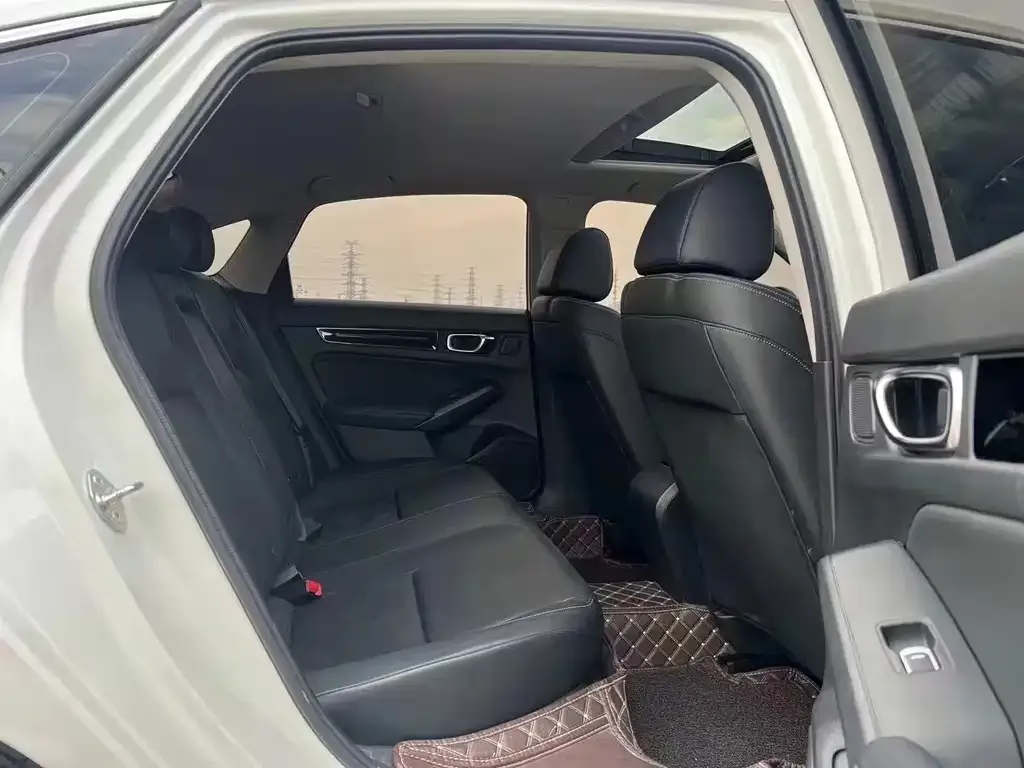 Honda Civic 2022 из CN, фото 2