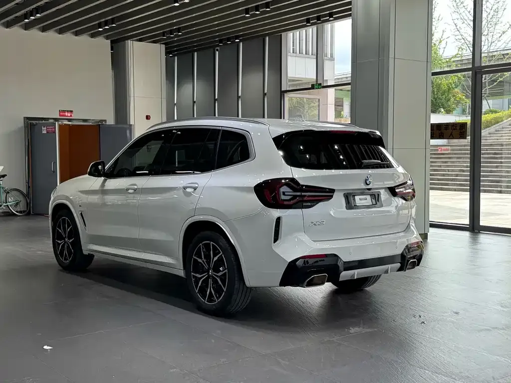 BMW X3 — фото 2