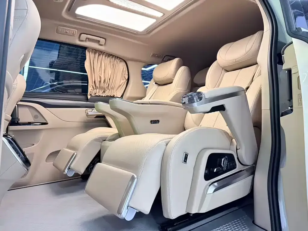 Buick GL8 Hybrid — фото 3
