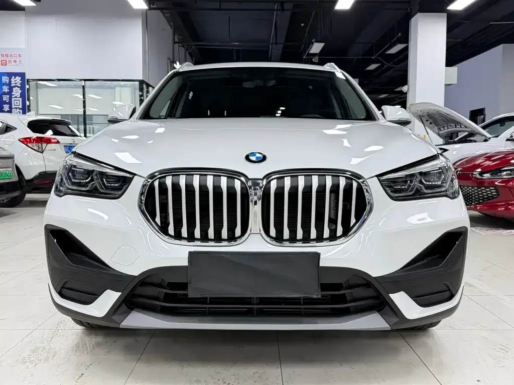 BMW X1 — фото 2
