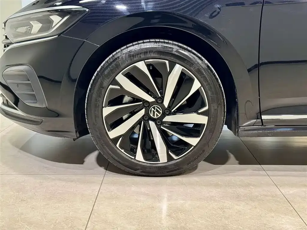 Volkswagen Passat — фото 5
