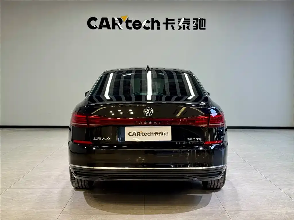 Volkswagen Passat — фото 10