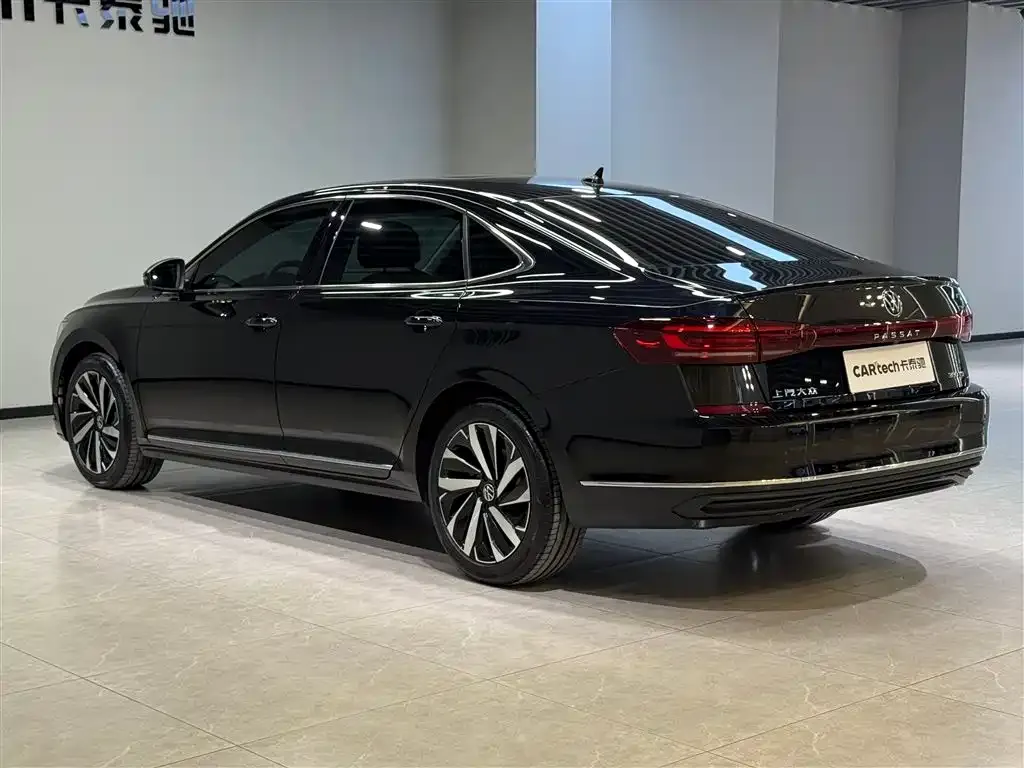 Volkswagen Passat — фото 2